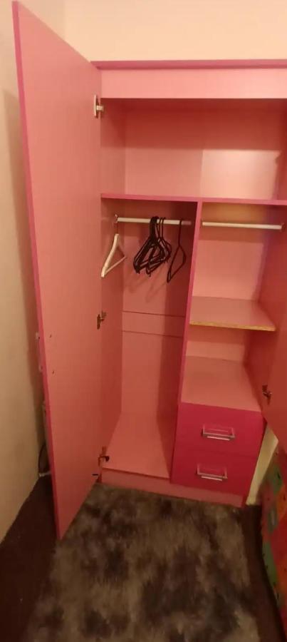 Pensión Girly House Female Only Nottinghill
